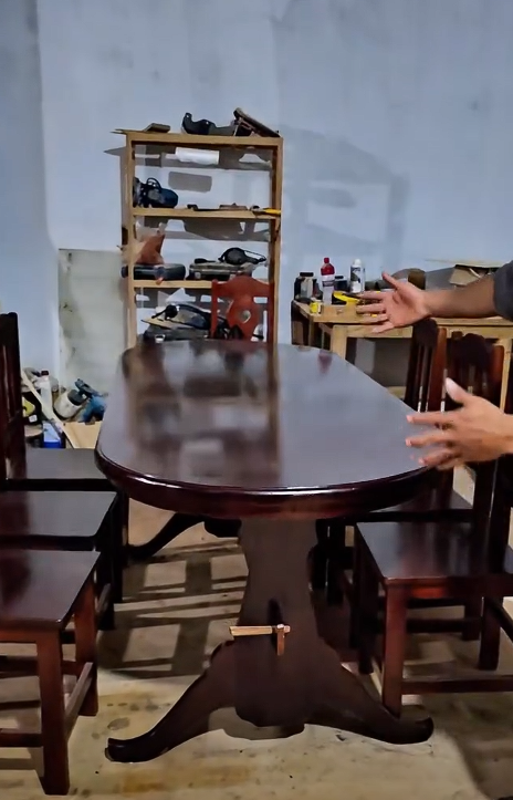 MESA COMEDOR CON 6 SILLAS